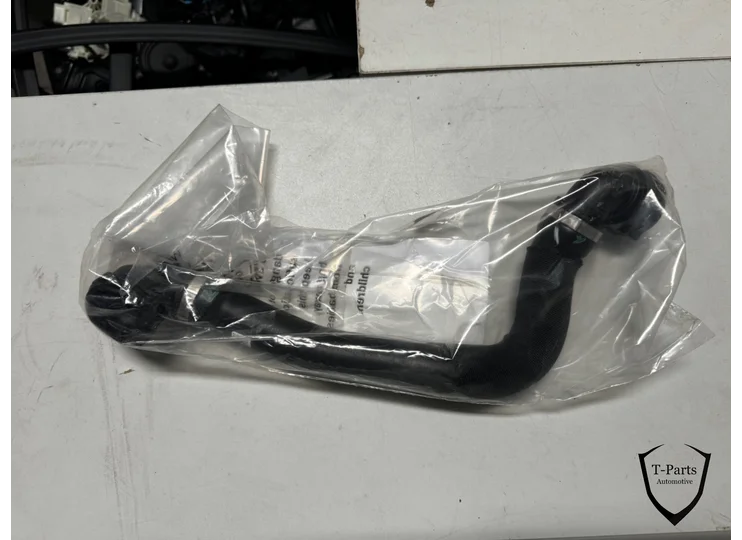 Bmw 1 2 3 4 sagt Kühlerschlauch 8658480