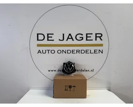 vw-golf-camera-embleemsluiting-logo-koffer-achter-5h0971375