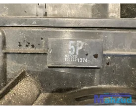 2012-toyota-prius-rood-voorkop-voorfront-20082014 — foto 27