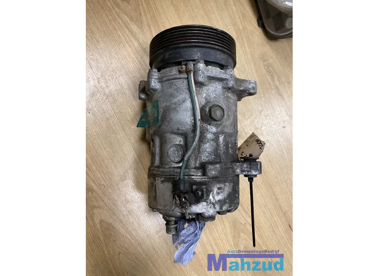VW GOLF 4 2.3 V5 Airco pomp compressor 