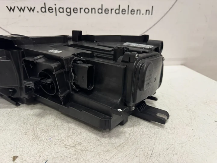 audi-q3-vol-led-koplamp-rechts-8u0941034-8u0941774-2011 — foto 5