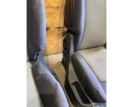 peugeot-1007-links-rechts-stoel-2005 — foto 5