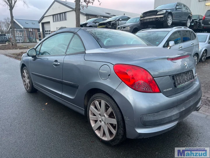 2007-peugeot-207cc-16-16v-grijs-onderdelen-demontage — foto 4