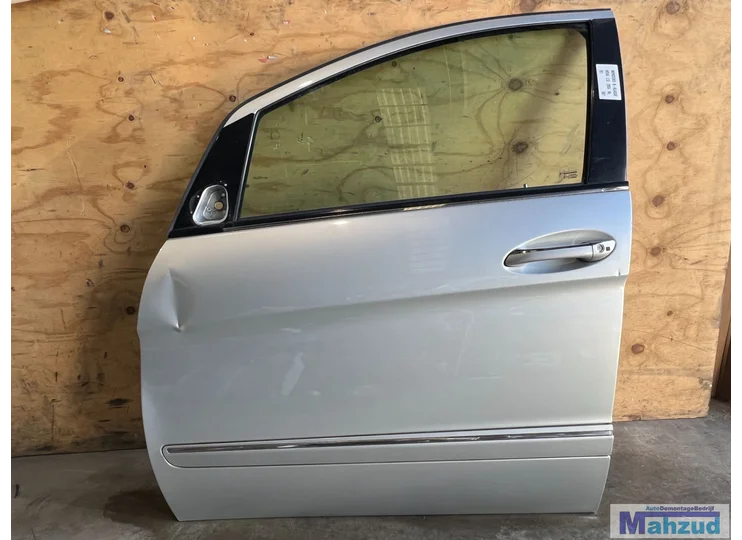 MERCEDES B KLASSE W245 ZILVER 761 links voor deur 2005-2011