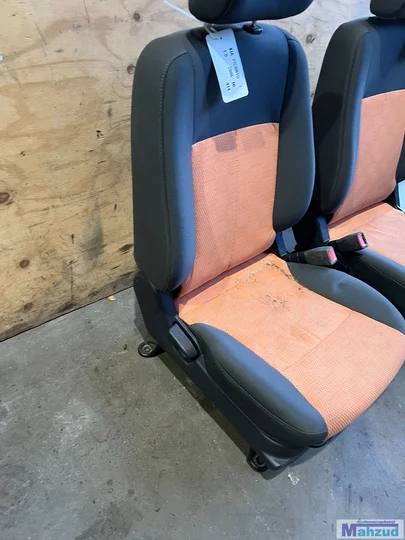 kia-picanto-1-zwart-oranje-interieur-stoel-bank-20042010 — foto 7