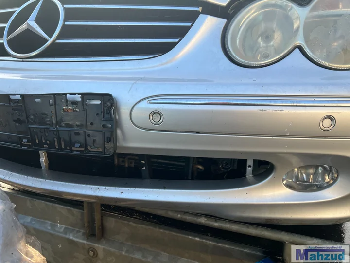 mercedes-clk-w209-zilver-744-voorbumper-20022009 — foto 4