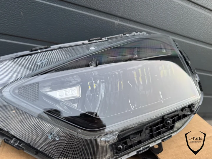 hyundai-bayon-koplamp-links-92101q0600-lamp — foto 3