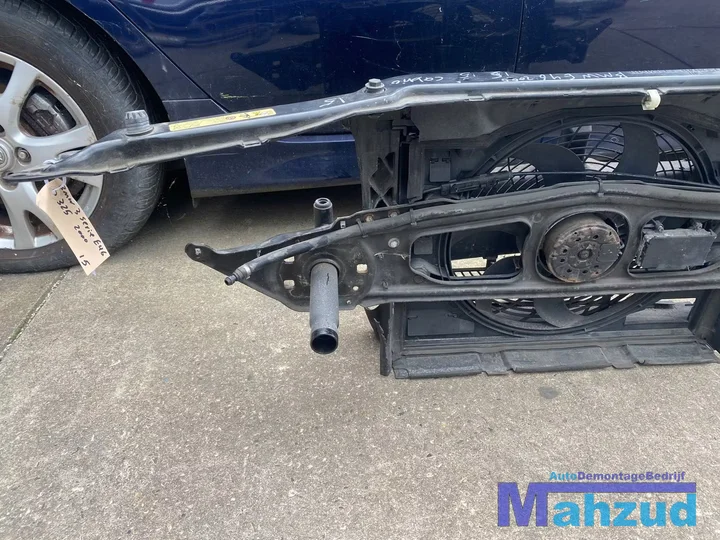 bmw-3-serie-e46-325i-voorfront-frontplaat-met-koelvin — foto 9
