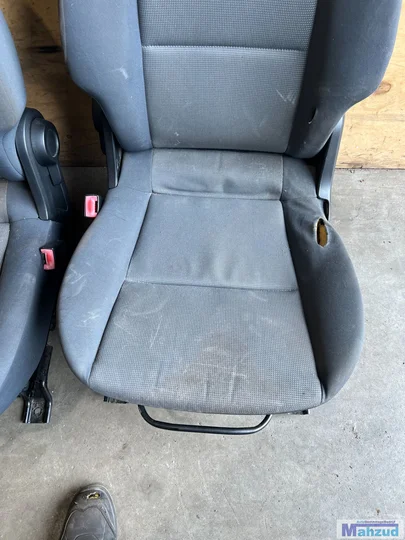 mitsubishi-colt-6-interieur-5deurs-stoel-bank-20032009 — foto 4