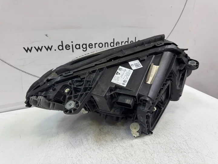 c-klasse-w205-facelift-high-led-koplamp-links-a2059067905kz — foto 5