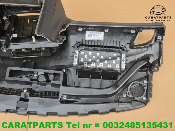 8t1857041f-8t1857003c-8t1857003d-audi-a5-dashboard-a5 — foto 14