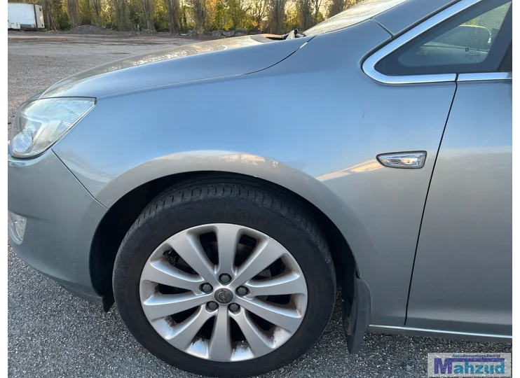 OPEL ASTRA J Grijs Z179 links voorscherm 2009-2015