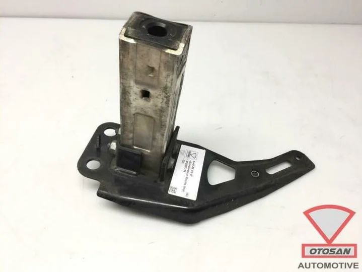 audi-a6-4f-bumpersteun-rechts-voor-bumperbalk-4f0807134