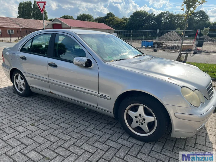 c-klasse-w203-c180-18-zilver-demontage-sloop-onderelen — foto 7