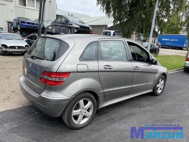 2006-mercedes-b-klasse-w245-b170-17-onderdelen-demontage — foto 6