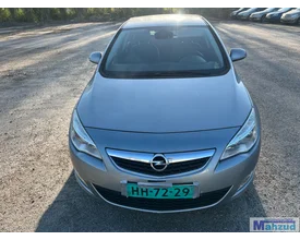 2011-opel-astra-j-16-a16xer-z179-grijs-demontage-hatchback — foto 2