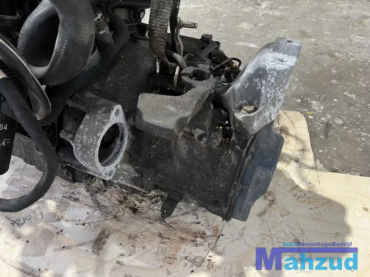 vw-touran-caddy-16-versnellingsbak-fvf-gearbox — foto 3