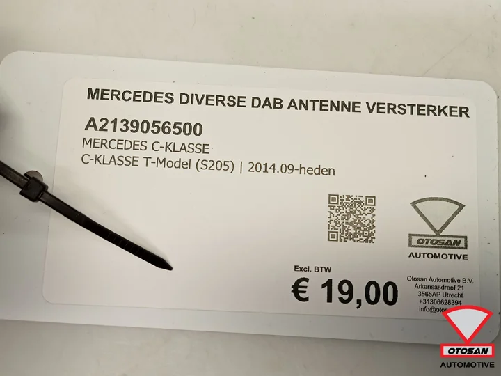 mercedes-diverse-dab-antenne-versterker-a2139056500 — foto 3