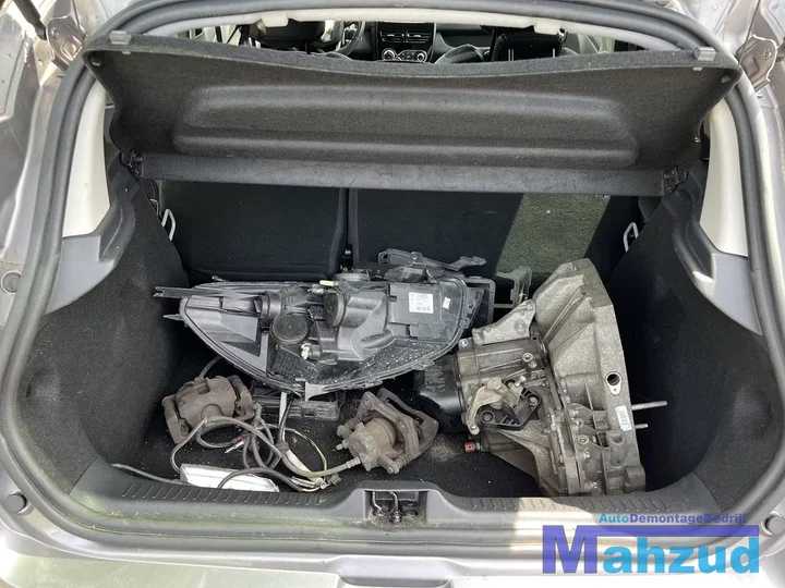2016-renault-clio-4-onderdelen-grijs-tekng-demontage — foto 18