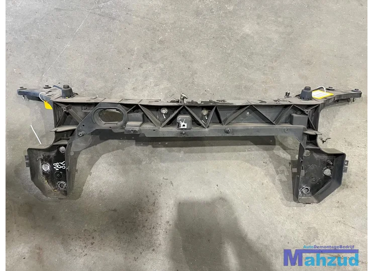 RENAULT CLIO 3 Voorfront front frontbalk 2005-2014