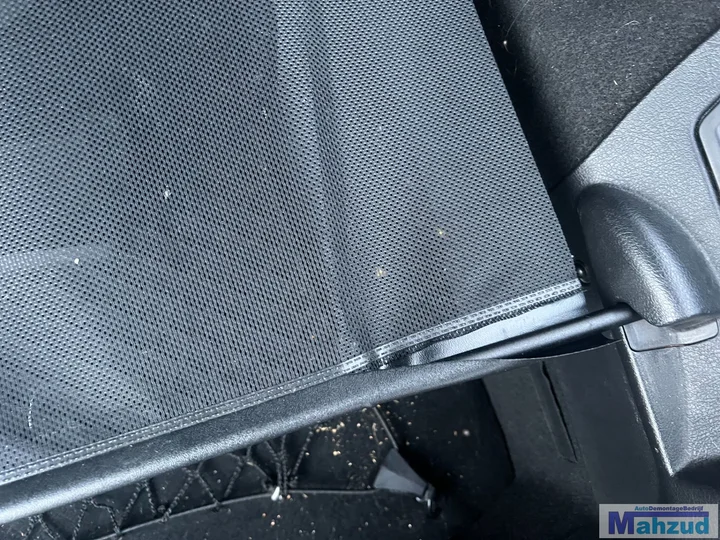 2007-peugeot-207cc-16-16v-grijs-onderdelen-demontage — foto 23