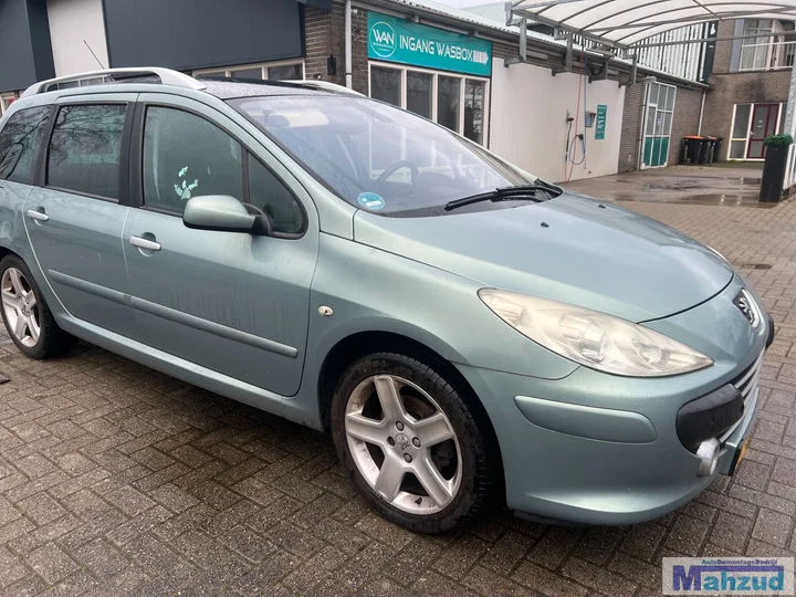 2006-peugeot-307-break-ezsd-groen-demontage-onderdelen — foto 7