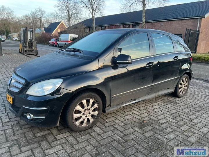 2008-mercedes-b-klasse-w245-zwart-191-demontage-266960-sloop — foto 3