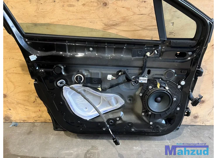 renault-clio-4-zwart-links-voor-deur-portie-20122019