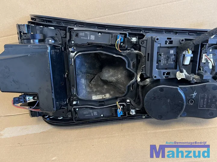 mercedes-cklasse-w205-bekerhouder-middenconsole-20132021 — foto 5