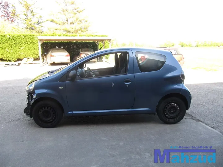 2009-toyota-aygo-10-8r3-demontage-sloop-in-onderdelen-245 — foto 3