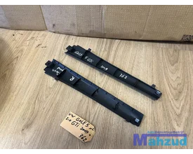 vw-golf-5-dashboard-delen-links-rechts-1k0868223-1k0868224