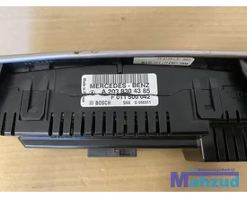 mercedes-cklasse-w203-kachel-bedieningspaneel-a2038304385 — foto 8