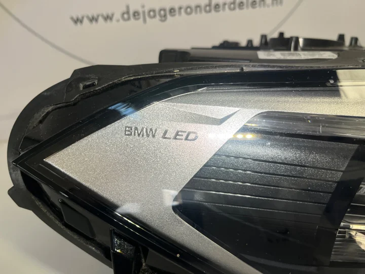 bmw-x1-f48-facelift-vol-led-koplamp-rechts-63115a0117202 — foto 3