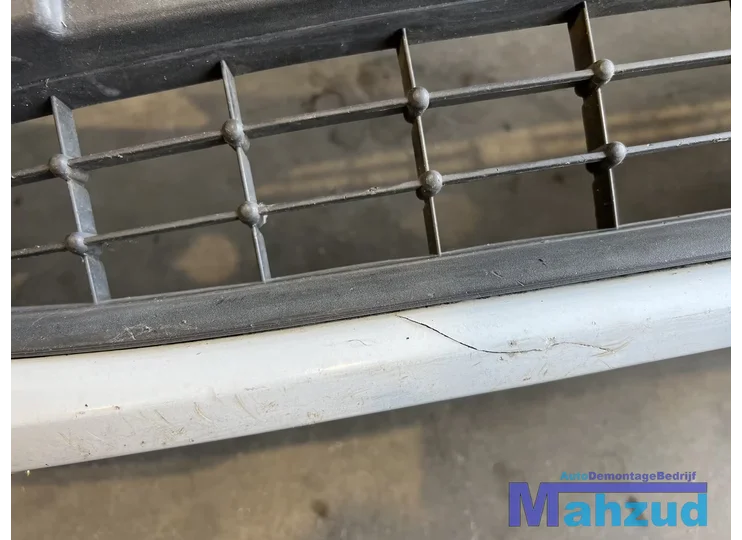 ford-fiesta-6-wit-voorbumper-20082017
