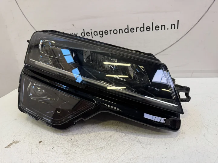 skoda-karoq-vol-led-koplamp-rechts-57b941016d — foto 2