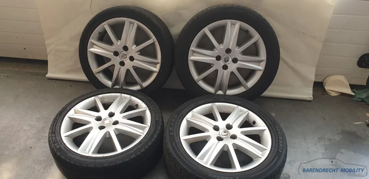 nervasport-17-inch-velgenset-renault-megane-scenic-20555r17-100x4-65j — foto 2
