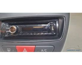 radioframe-met-inbouwframe-radio-cd-sony-cdxgt472um-c1-107-aygo-origineel-2005-2014 — foto 6