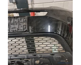 landrover-discovery-sport-voorbumper-voor-bumper-zwart-met-origineel-goede-staat-gebruikt-grill-bumpergrill-grille-2014-2015-2016-2017-2018-2019-2020-barendrecht-mobility-service — foto 11