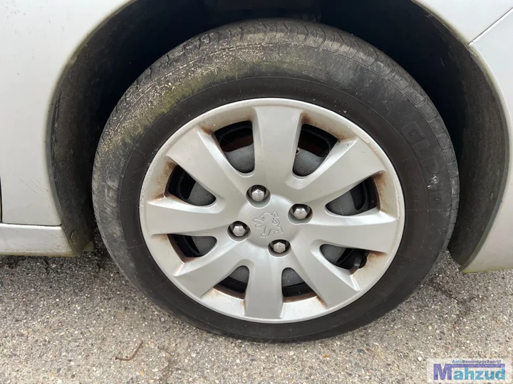 peugeot-207-14-16v-zilver-ezrc-demontage-sloop-onderdelen — foto 28