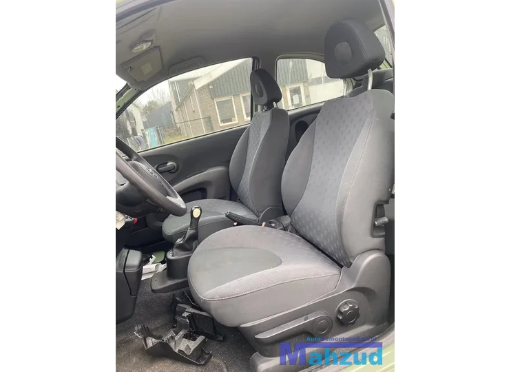 nissan-micra-3-k12-3-deurs-interieur-compleet-20022010