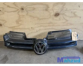vw-golf-5-grille-logo-2003-2009