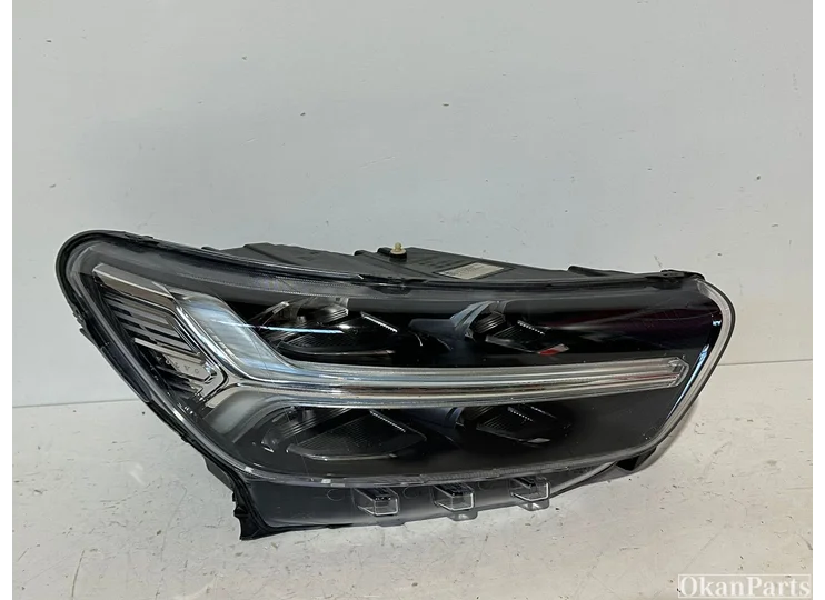 Volvo XC40 LED right headlight right 32133578