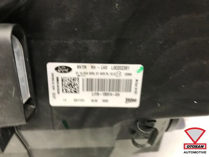 ford-puma-2019-vol-led-koplamp-rechts-l1tb13e014 — foto 5