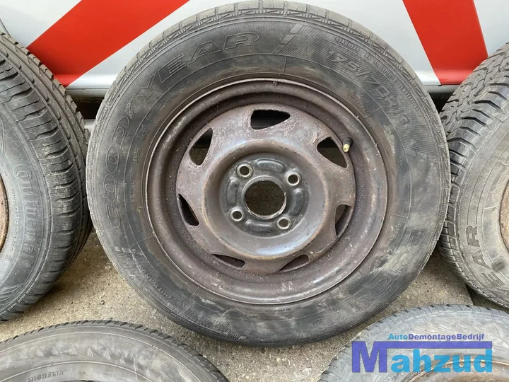 ford-fiesta-4-banden-met-velgen-4x108-13-inch — foto 5