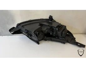 peugeot-2008-koplamp-links-lamp-9825313980 — foto 10