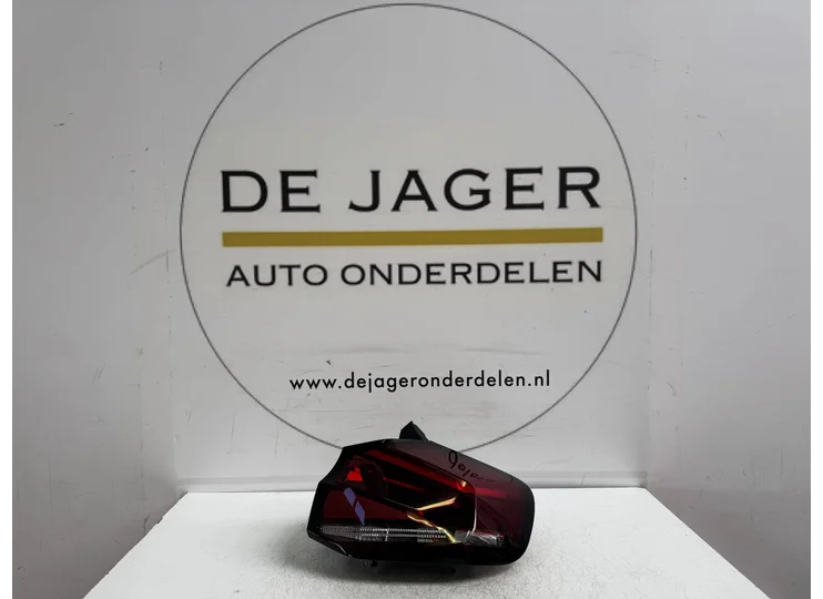 CITROEN C4 3 REAR LIGHT RIGHT REAR 9831100080