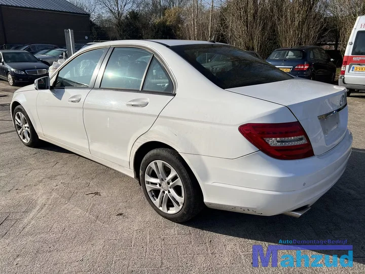 mercedes-c-klasse-w204-22-cdi-wit-149-onderdelen-facelift — foto 6