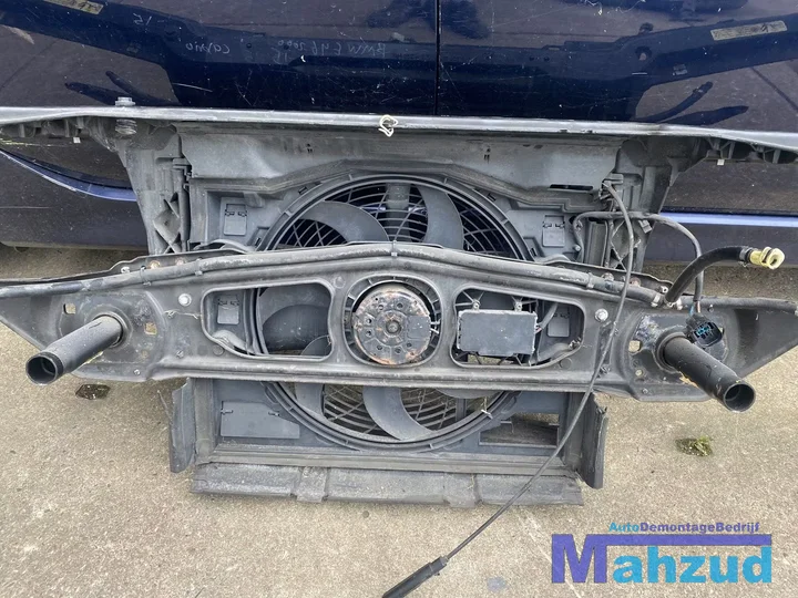 bmw-3-serie-e46-325i-voorfront-frontplaat-met-koelvin — foto 10