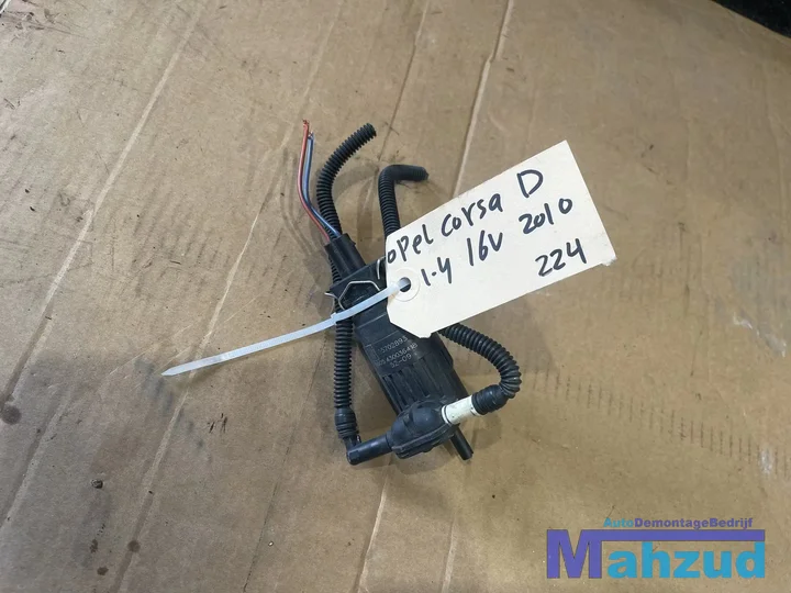 opel-corsa-d-ruitenvloeistofpomp-fiat-punto-55702893 — foto 2