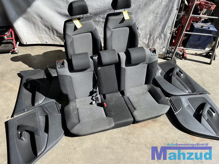 vw-polo-6r-6c-zwart-interieur-compleet-20092016 — foto 9